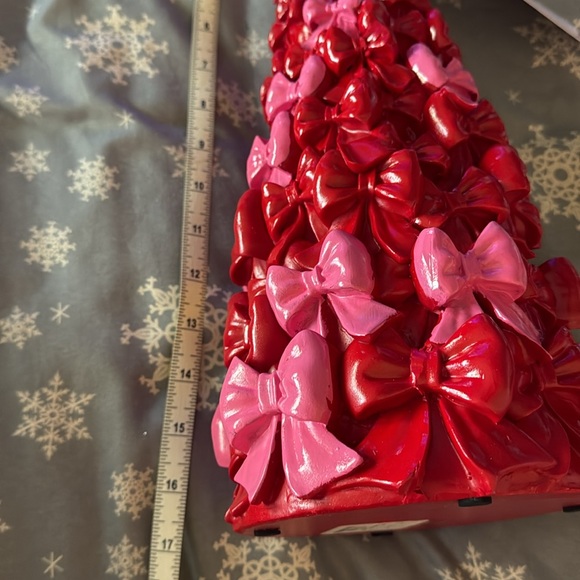 Cupcakes and Cashmere Red Pink Bow Christmas Tree - Picture 5 of 7